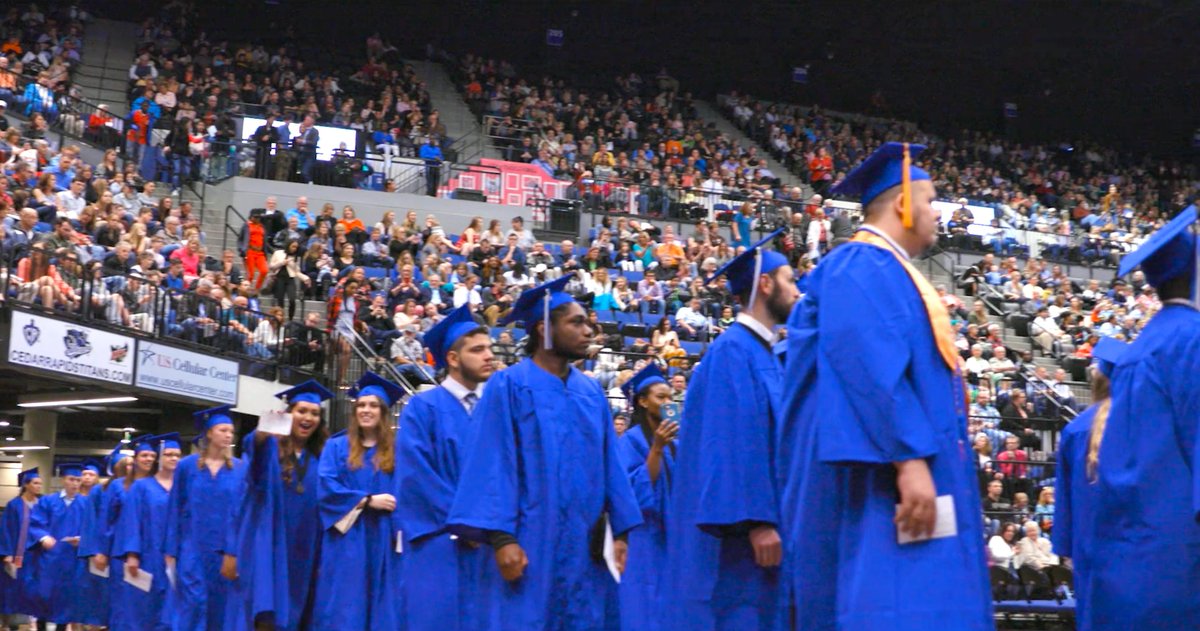 KirkwoodCC's tweet photo. Today is THE DAY! 

Congratulations to Kirkwood's Graduating Class of 2022! Commencement begins at 10 a.m. at the Alliant Energy PowerHouse. #KirkwoodGrad 🎓 https://t.co/uogVYEM3dy