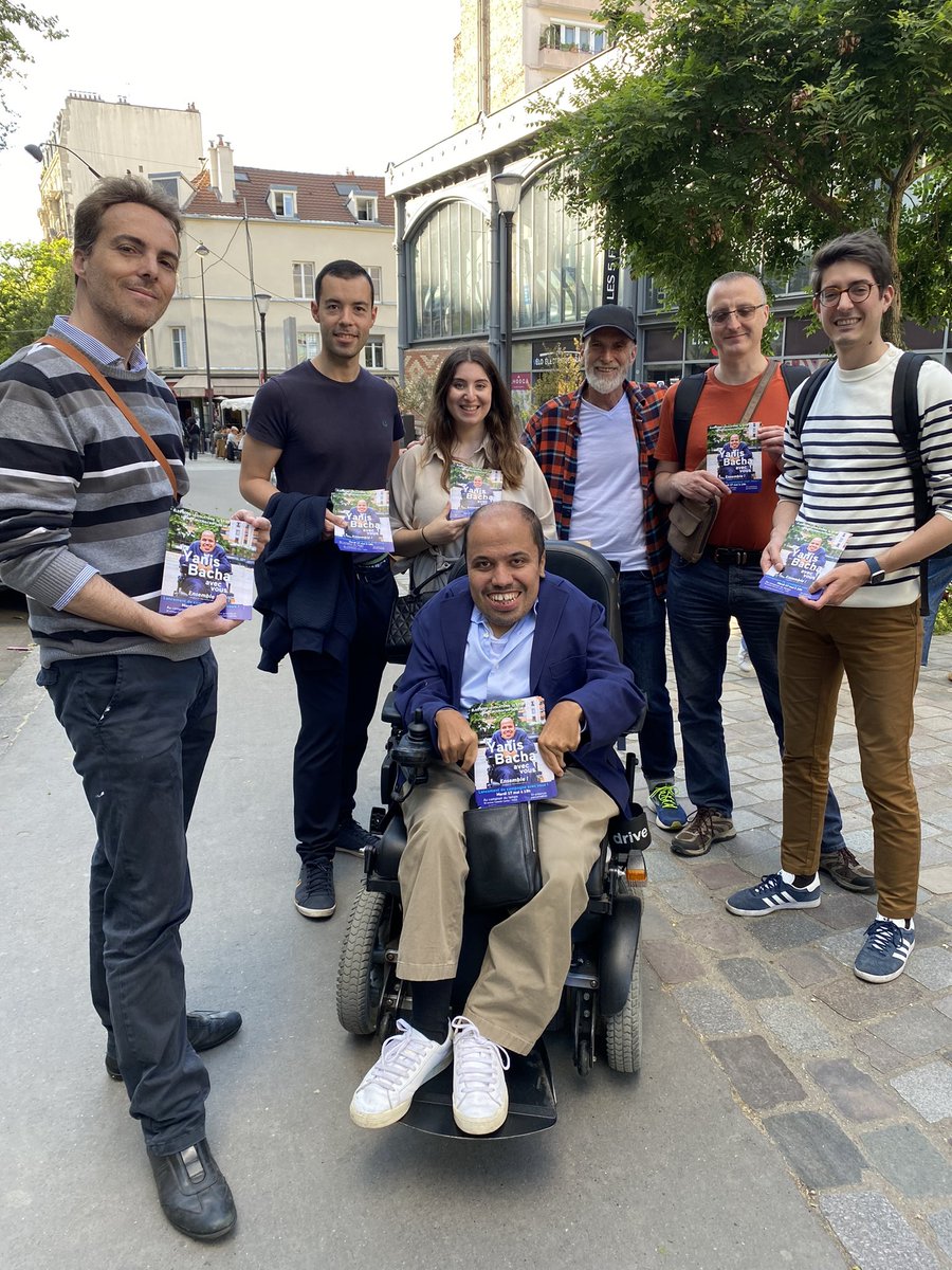 yanisbacha's tweet photo. À la rencontre des habitants de #Paris19 et des leurs idées pour construire ensemble la #MajoritePresidentielle.

#JeRouleAvecYanis #Circo7516 https://t.co/m3TnjSkojc