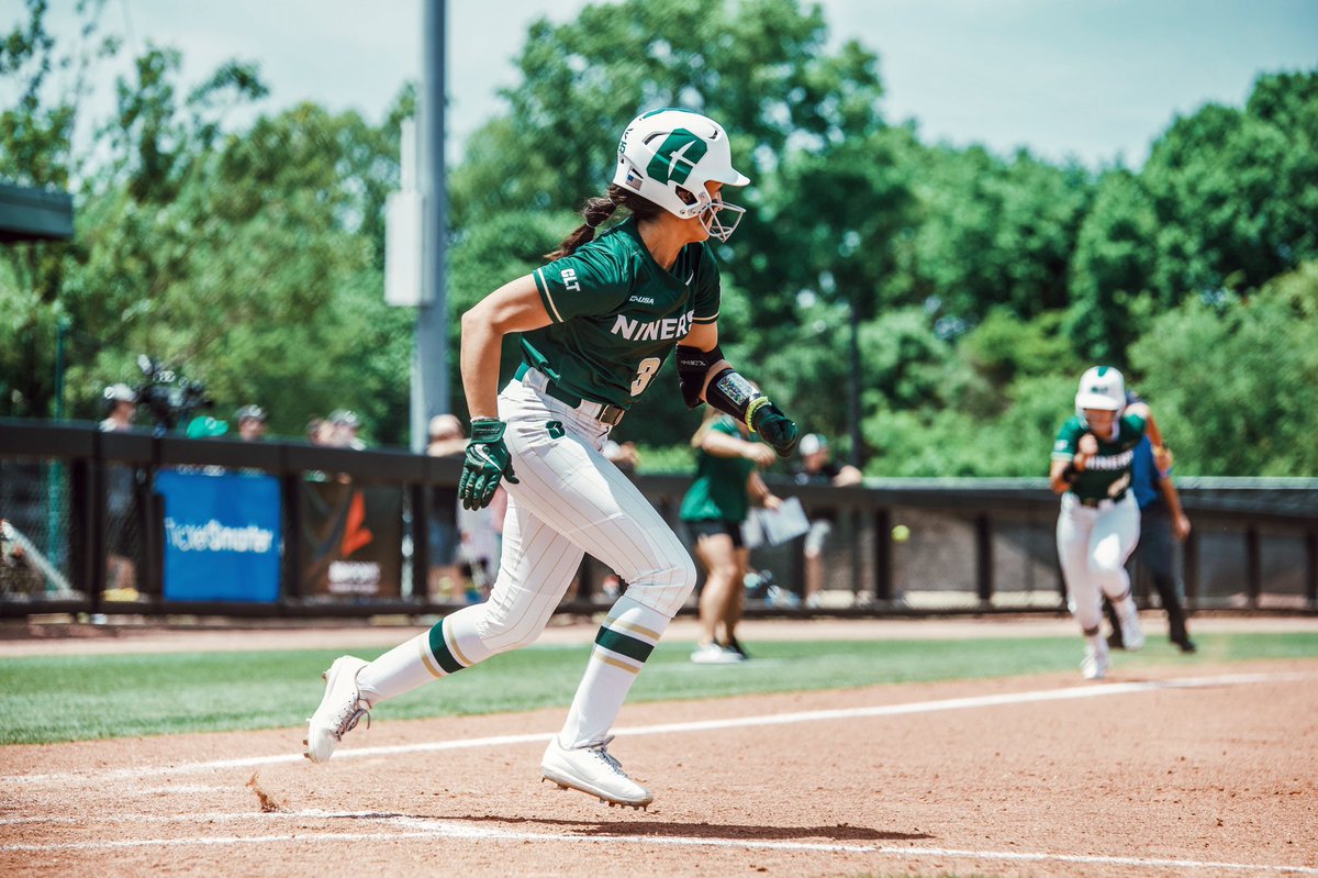 CharlotteSB's tweet image. 𝐖𝐞 𝐂𝐚𝐦𝐞 𝐭𝐨 𝐏𝐥𝐚𝐲🤙