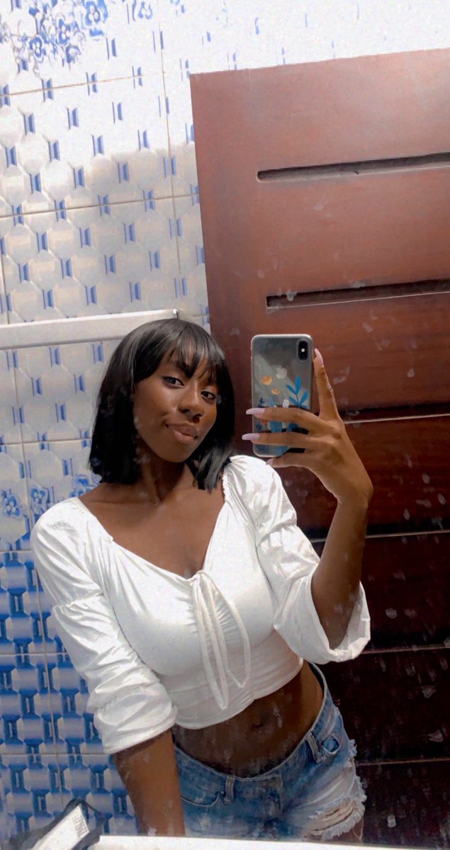 _MarieCathy's tweet photo. Je suis toujours en vie 🥲🥲 https://t.co/wTH17LLGf7