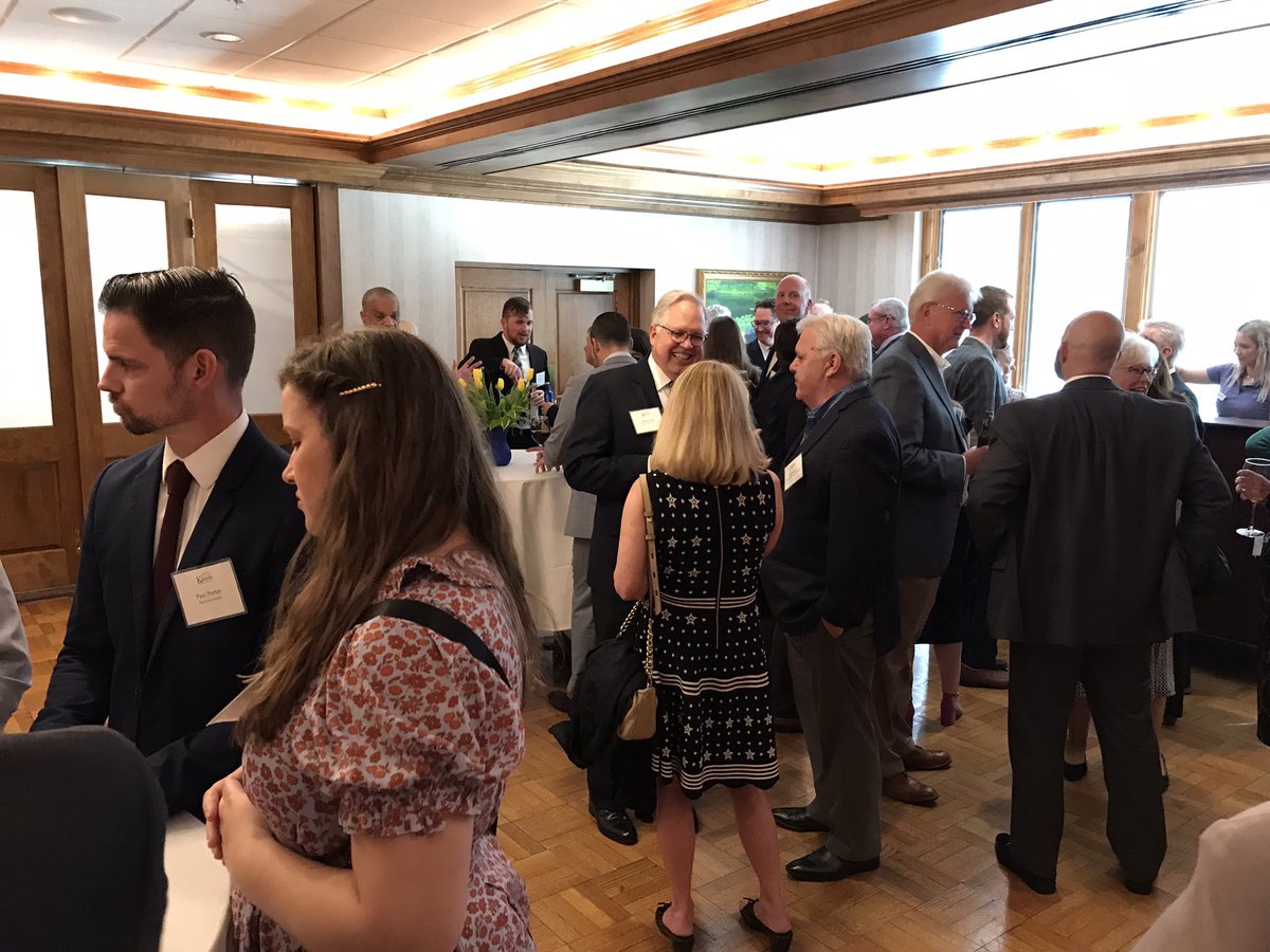 MainStreetKS's tweet photo. What an incredible evening #ToTheStars Celebrating #Kansas businesses!!! #WeFixedThat #WeAreMainStreet https://t.co/vGPmr5FS98