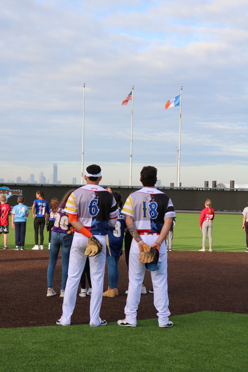 FerryHawks's tweet photo. Oh what a night! Great Kills Little League showed out for their Charter Night at Staten Island University, Community Park! Only thing we need now is a win for some of the best fans in the game!
#CatchFun #StatenIsland #FerryHawks #LittleLeague #SIUHCommunityPark #hawkcity https://t.co/UJV1tOtB5O