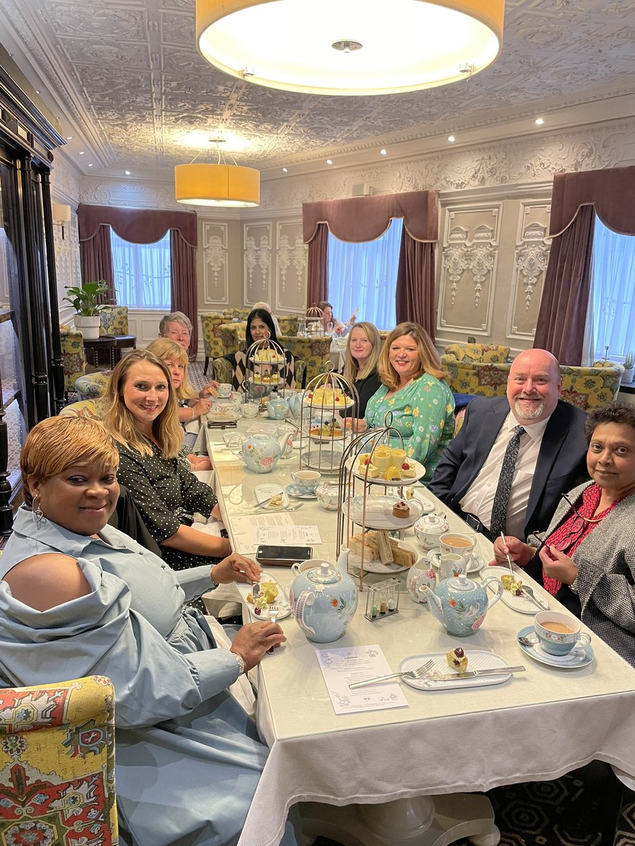 Great to be at the <a href="/FNightingaleF/">Florence Nightingale Foundation</a> service at Westminster Abbey. Afternoon  tea, then a wet walk to the Abbey but after a lovely service with the New Covid Remembrance Roll of honour &amp; <a href="/Dionerog44/">Dione</a> in the group escorting the lamp a photo opportunity with @CNOEngland
