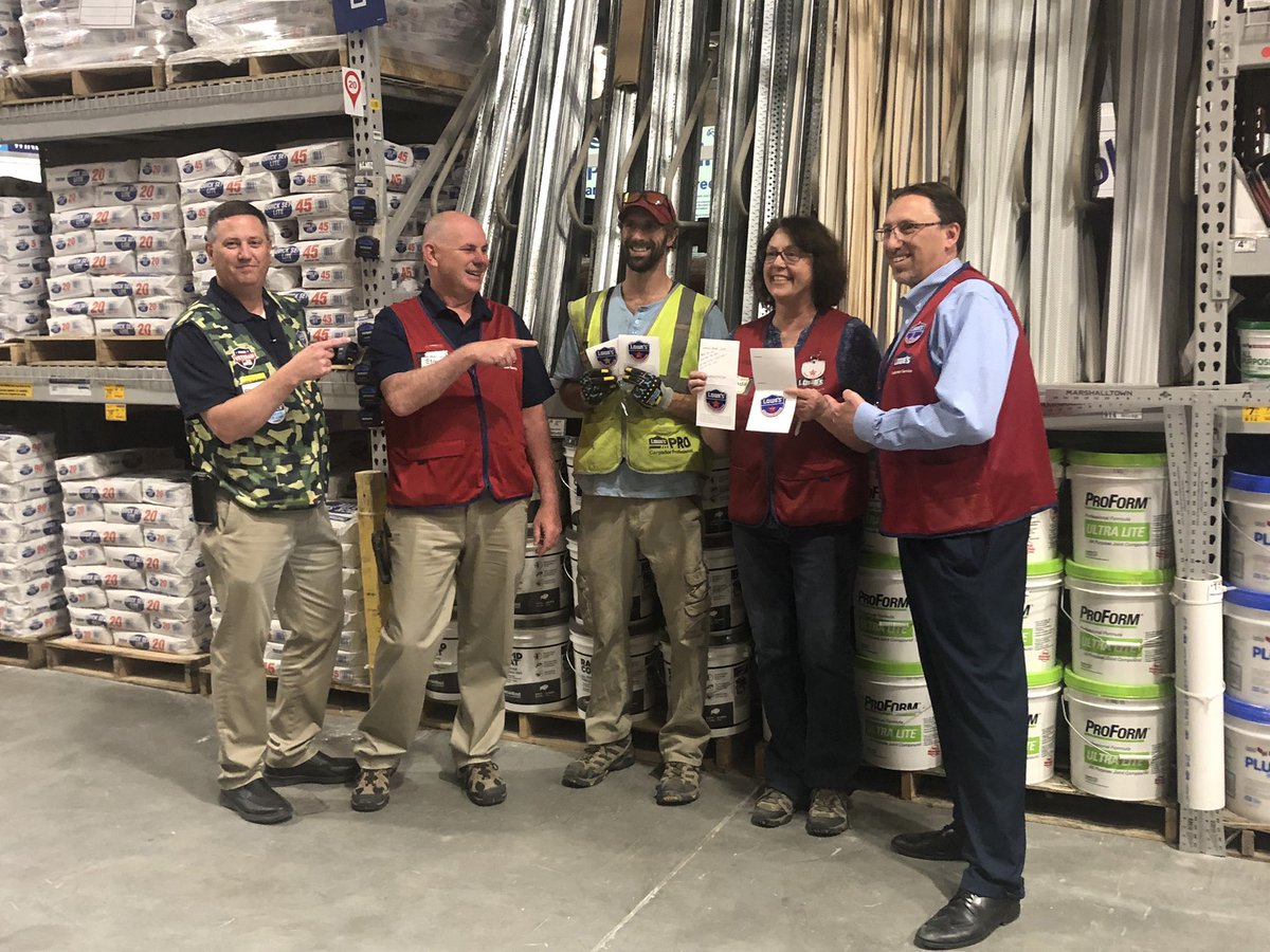 Lowes 664 tweet media