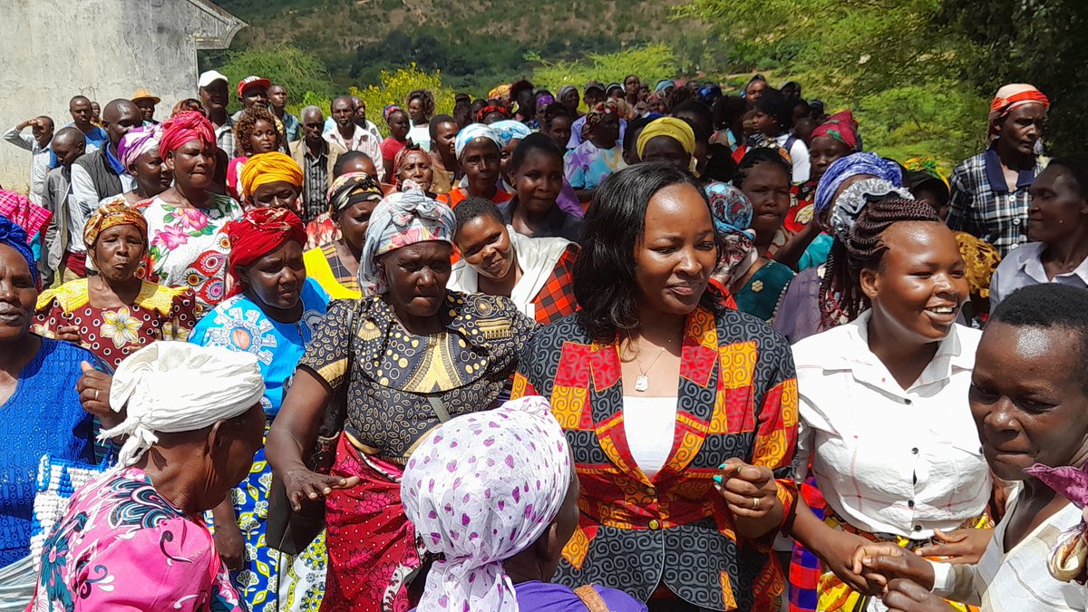 Terry_Mbaika's tweet photo. A leader is a beam of light to the society...
The light all about having the people's interests at heart, fighting for them because they bestowed their trust on us through the ballot....and through the ballot this year I am going to be the light Kaiti dearly needs..
@UDAKenya https://t.co/uKZnrvxeRy