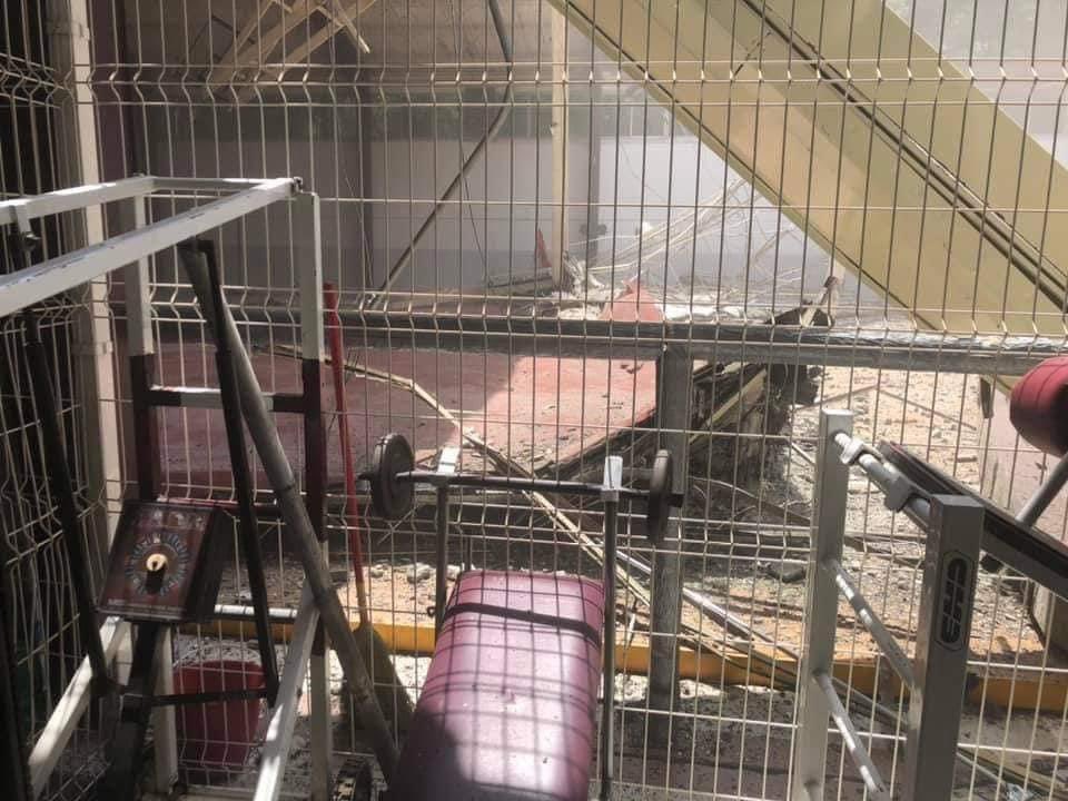 cdmxparatodos's tweet photo. Se desploma el domo del Gimnasio del Campus #Zacatenco del #IPN https://t.co/ypGqpZyWVD