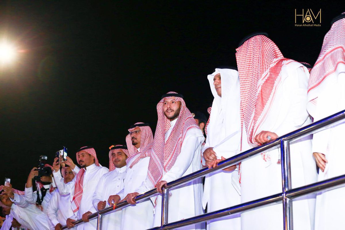 Firstshot5's tweet photo. استقبال وفرحة الزوار بصاحب السمو الملكي الأمير  #سعود_بن_نهار_بن_سعود بمهرجان الورد الطائفي .🤍                    
                            ******
#مهرجان_طائف_الورد #مهرجان_الورد_الطائفي #مهرجان_الورد @Saudi_MT @MOCSaudi @Firstshot5 @saudiatv_news @tc_gov @gov_taif https://t.co/yTsCZXUrL2