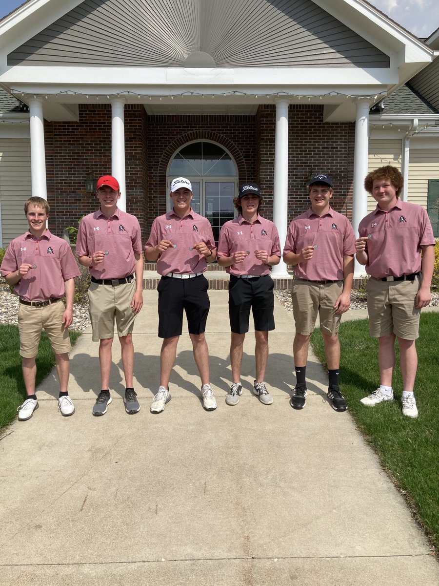 darrenhenricks2's tweet photo. Congrats to the PAC boys for advancing to District golf.  E’burg was the Sectional winner with a 333 and PAC 336.  Caleb Freeburg 82, Cavin Henrickson 84, Gavin Ehn 85, Adam Axman 85, Ben Berte 88, and Nick Erickson 97. https://t.co/Q3aLwxf79I