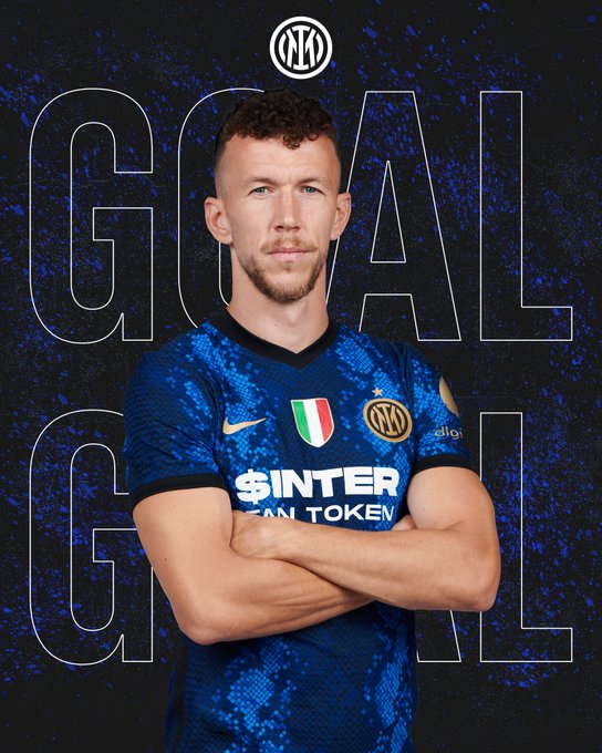 Inter_InDiretta's tweet photo. ⚽ | ANCORAAAAAAAAAAAAAAAAAA

 📺💻📱👉 @Inter_InDiretta

101'- Mancino clamoroso di #Perisic, e sono 4! 

#JuventusInter  2️⃣ - 4️⃣

#CoppaItaliaFrecciarossa #FORZAINTER ⚫️🔵 https://t.co/1Un2j5y8yU