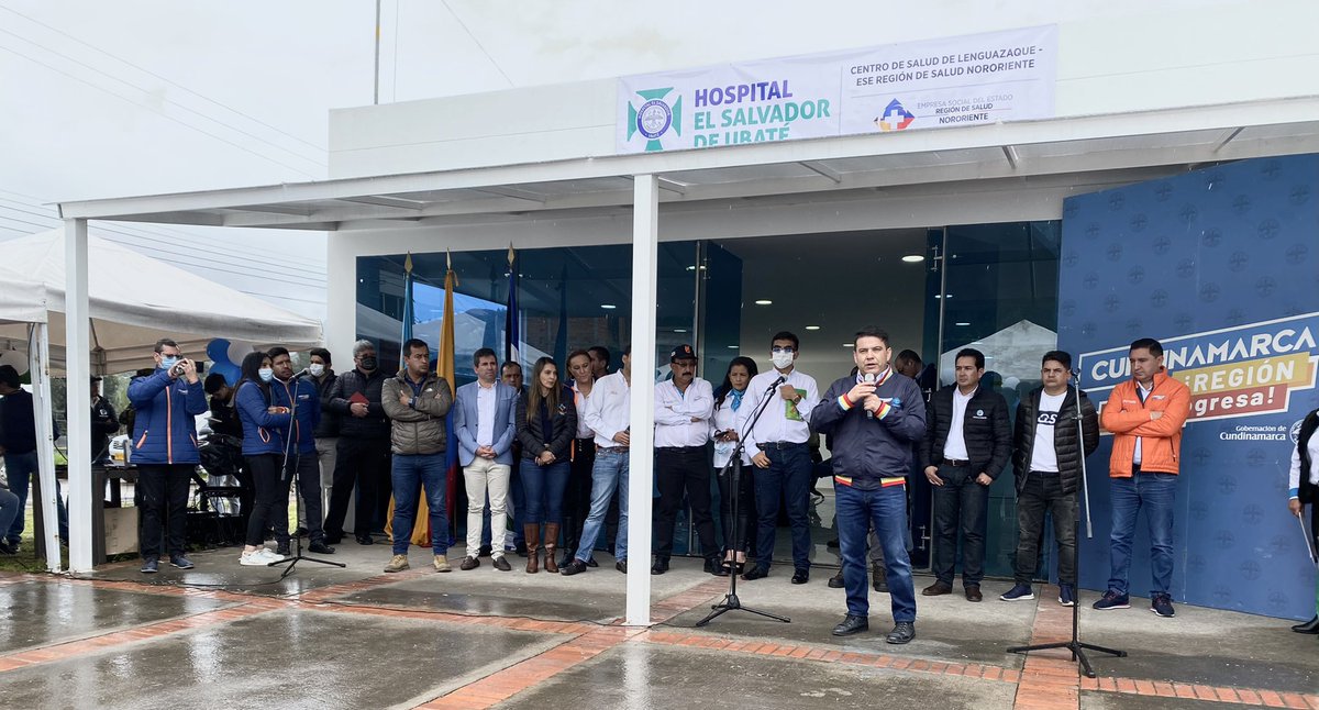 fenalcarbon's tweet photo. “Agradecemos el aporte del sector privado, de la empresa #Carbocoque, porque con trabajo en equipo llevamos bienestar a nuestras regiones” @nicolasgarciab, gobernador de Cundinamarca https://t.co/8TaK64FzE3