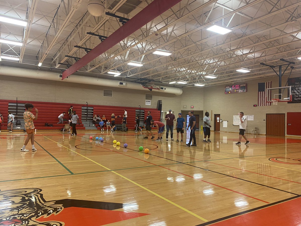GWLee10's tweet photo. First annual dodgeball tournament... @curtiscougars https://t.co/1FdaE3m0pB