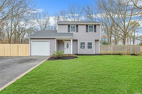 jandahomes's tweet photo. New listing Selden 3 beds 2 1/2 baths $499k https://t.co/unJa5nJrYr