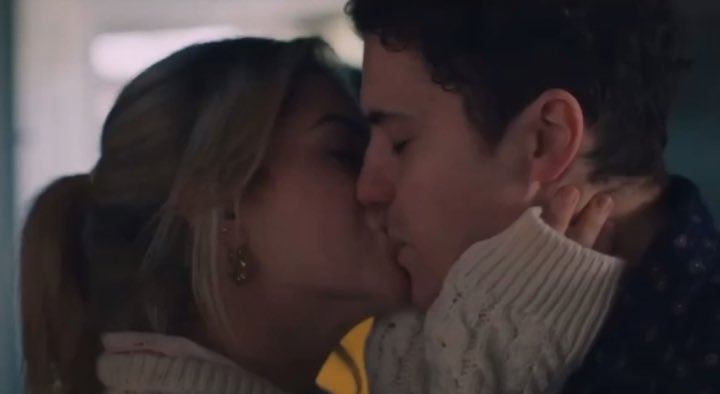 _sapphicsnix's tweet photo. only thinkin’ bout them #DerryGirls https://t.co/yKUpqiCHWA