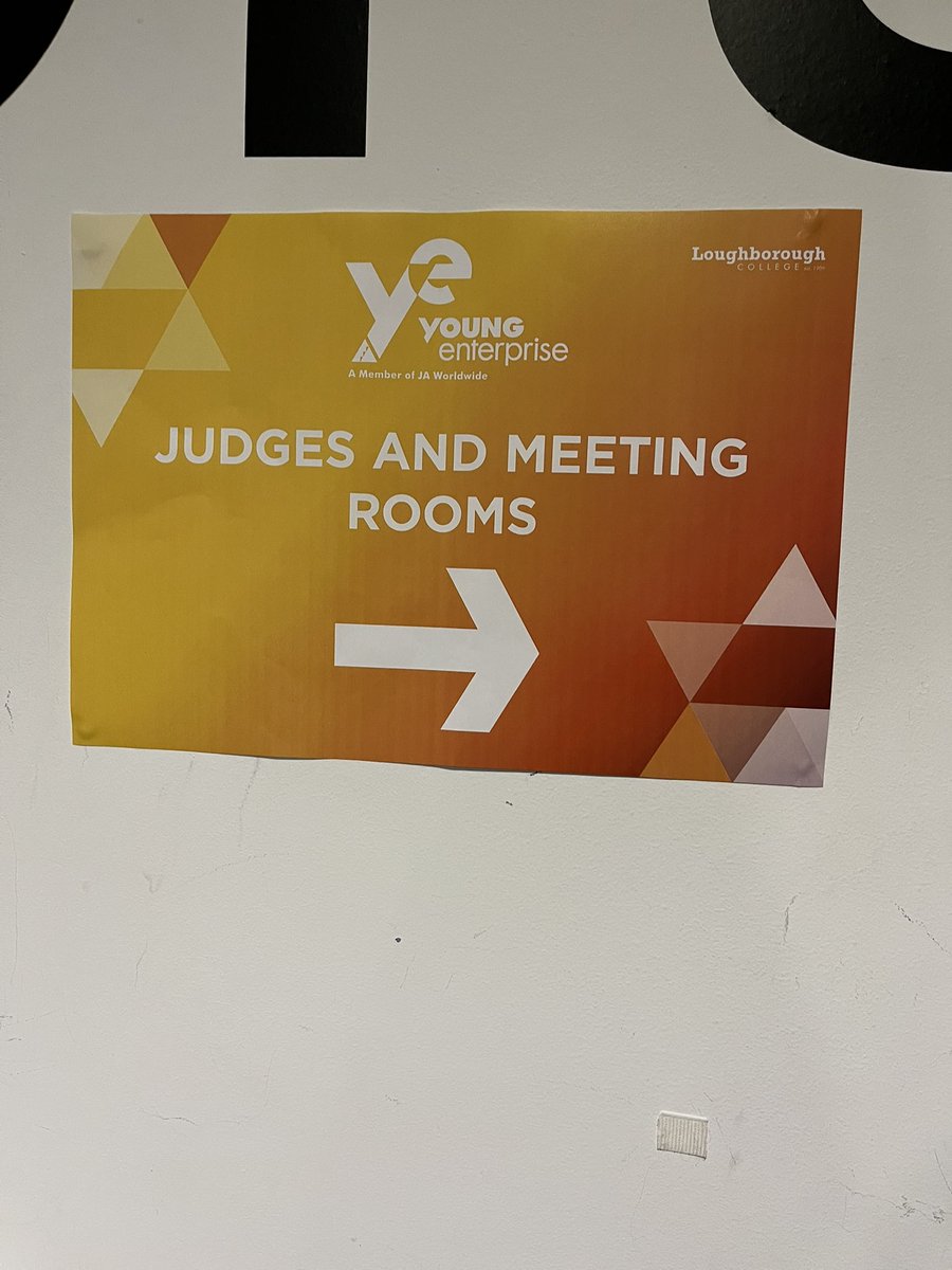 jayludditt's tweet photo. Ace day of judging at @youngenterprise Start Up Final at @Lborocollege today. Great to present the Student Journey Award to a deserving winner. https://t.co/rrgXW4wm1Y