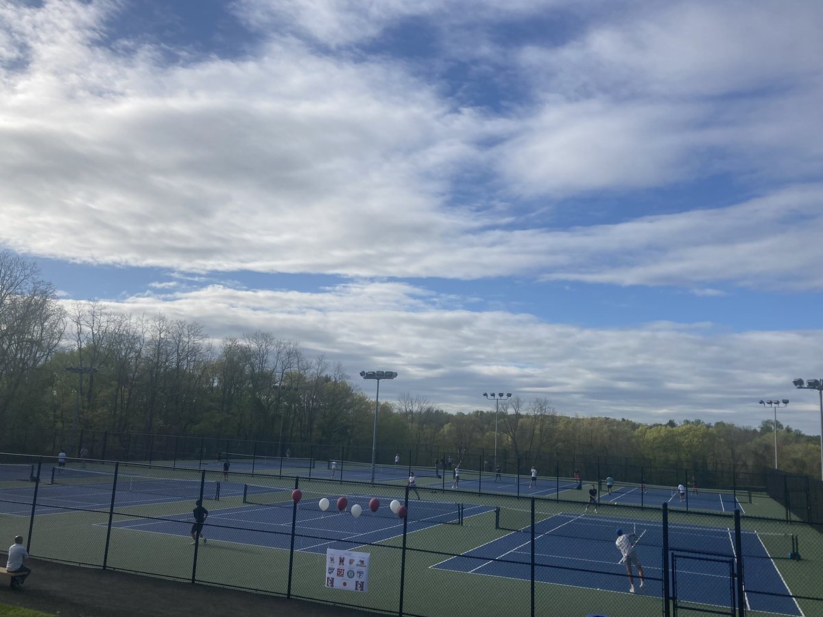 Eagle___Nation's tweet photo. Last match for @EHS__Tennis at @htown_huskies.  Let’s GO #EAGLENATION 🔴⚪️🔵🦅🎾 https://t.co/ixHDTOXpm3