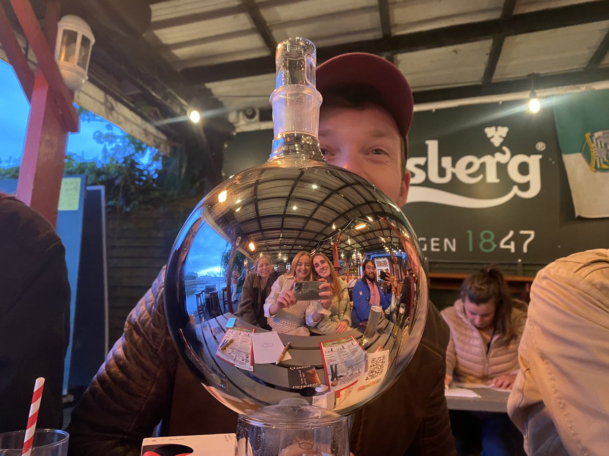 AliceParkes_'s tweet photo. Very entertaining night at Limerick’s @pintofscienceIE! 🧪@ChemicalSciUL @BernalNews @SSPCentre https://t.co/HyYXLCxeQR