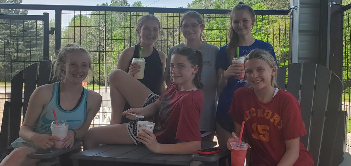 GirlsOwen's tweet photo. HOT day on the track means a stop at GRAND'S on the way home!! https://t.co/qpfaHTys9T