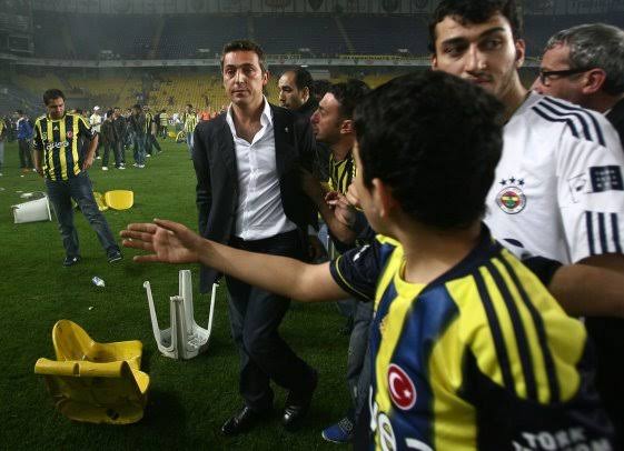kfy96com's tweet photo. Hesap Soracağız!
Çocukların gözyaşlarının, gazlanan, sahanın ortasında dövülen taraftarlarımızın, hepsinin hesabını fetöcü faillerden soracağız. #BirDireniştirFenerbahçe https://t.co/SRtKUNJ0YC