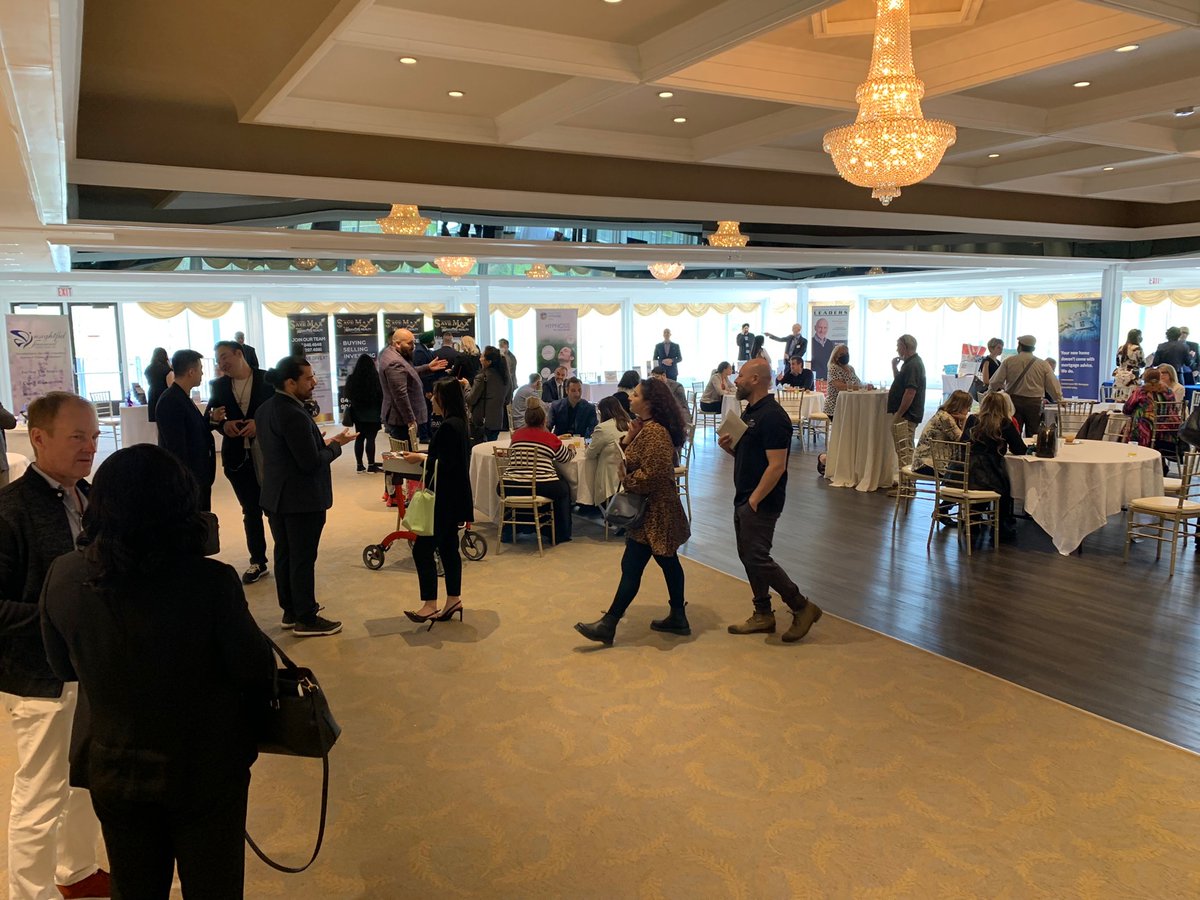 VitoMarchese's tweet photo. We had 100+ people in attendance and IN-PERSON. There was a light buzz in the air and it sounded great. 

It was amazing to host an IN-PERSON event again and this is just the first of many more. Thank you to all who exhibited, sponsored and of course attended.

#MEGAnetworking https://t.co/86IAWT5JtA