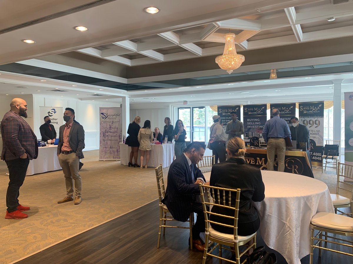 VitoMarchese's tweet photo. We had 100+ people in attendance and IN-PERSON. There was a light buzz in the air and it sounded great. 

It was amazing to host an IN-PERSON event again and this is just the first of many more. Thank you to all who exhibited, sponsored and of course attended.

#MEGAnetworking https://t.co/86IAWT5JtA