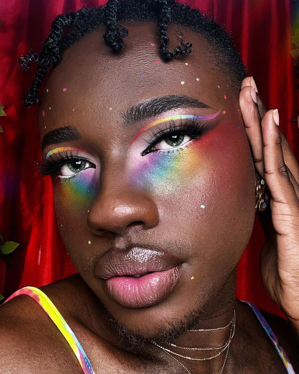 jmdelore's tweet photo. completely DEVOURED this trend.🫢
🌈 ib: @Naezrah https://t.co/0RhsD4mV9w