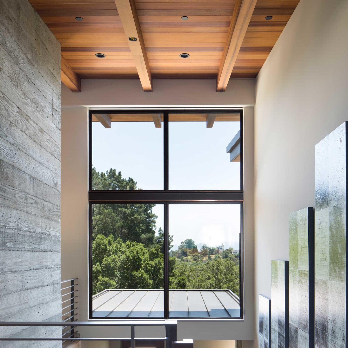 WesternWS's tweet image. Fixed windows are perfectly positioned to let in so much natural light while framing the stunning views. #LiveBetter