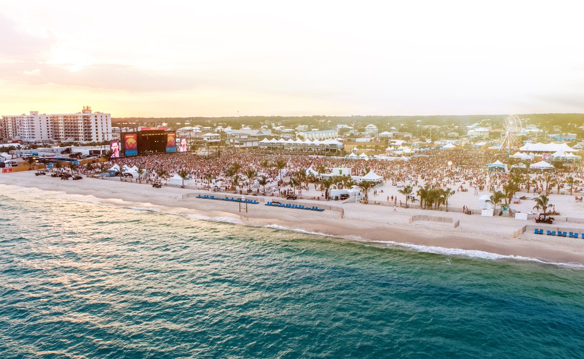 Variance Magazine tweet media