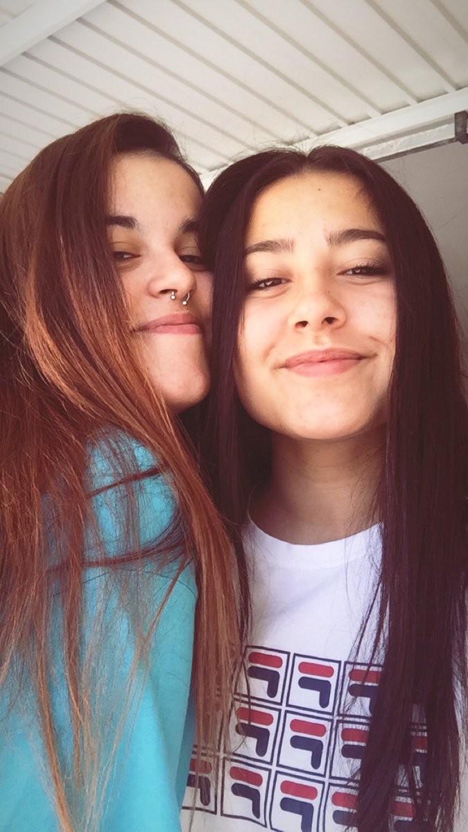 nuuur11_'s tweet photo. Quien nos iba a decir que esto era para siempre @paulaaamateee 💜. Y resultó ser verdad. https://t.co/BUEJyIzdYR