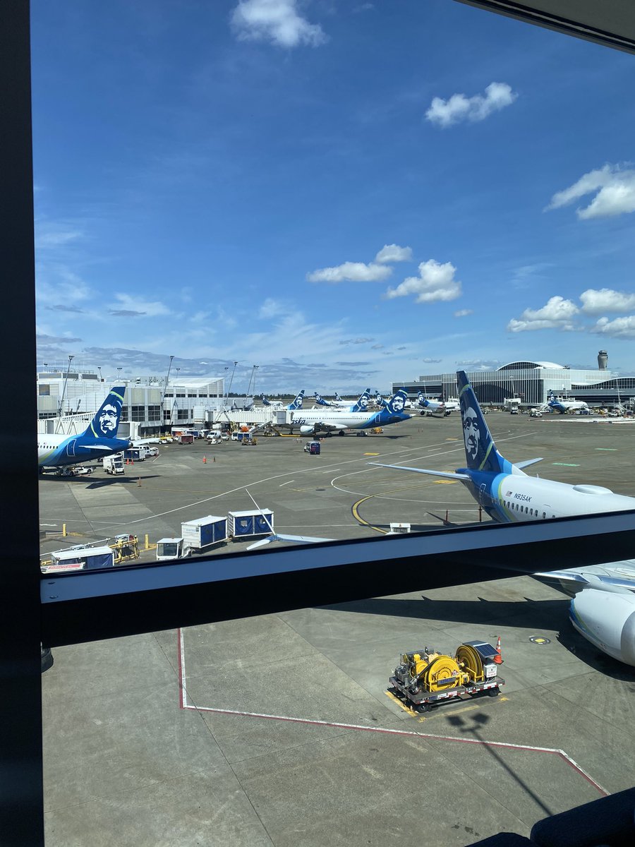 cide411's tweet image. Great day to fly out of #Seattle @AlaskaAir