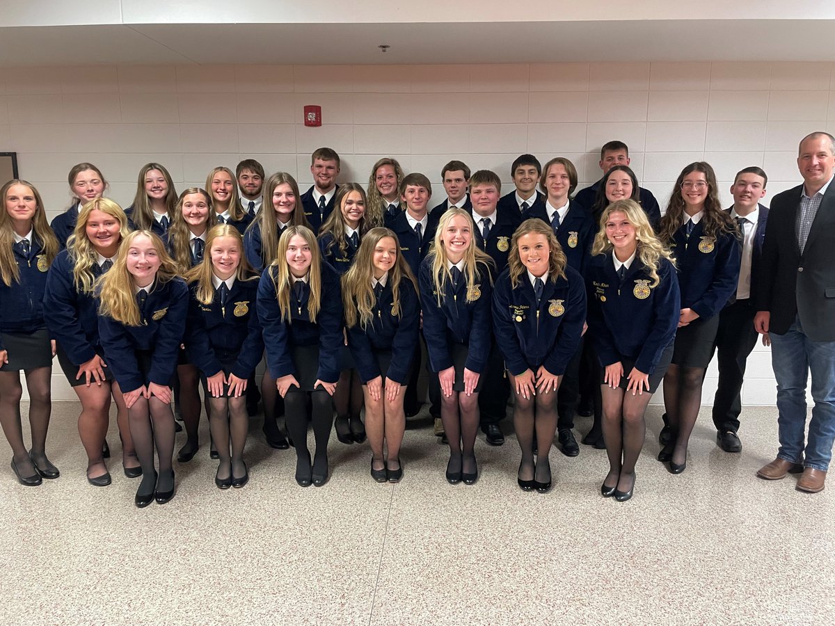 IADeptAg's tweet photo. Last night, Sec. @MikeNaigIA spoke at the @eburg_ffa Chapter Banquet in Palo Alto County. Banquets celebrate the year and reflect on members' accomplishments. Congratulations to them on their successes, and best of luck to the newly installed chapter officers on the year ahead! https://t.co/K4tOGuZPH5