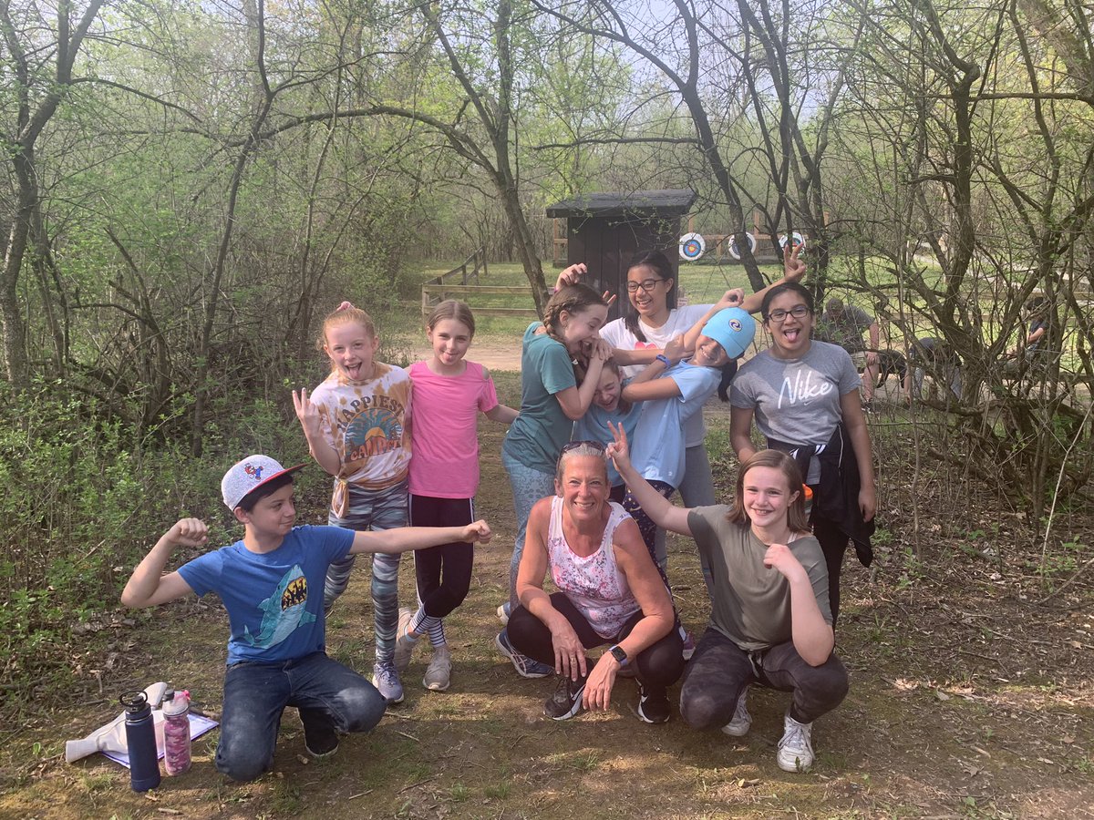 tsheedyPC's tweet photo. Camp Duncan is always a blast! Even if it’s 90!! The 5th graders rocked it!#ymca #outdoored @mg75wolves #d75 https://t.co/FYHWT6Pk1Y