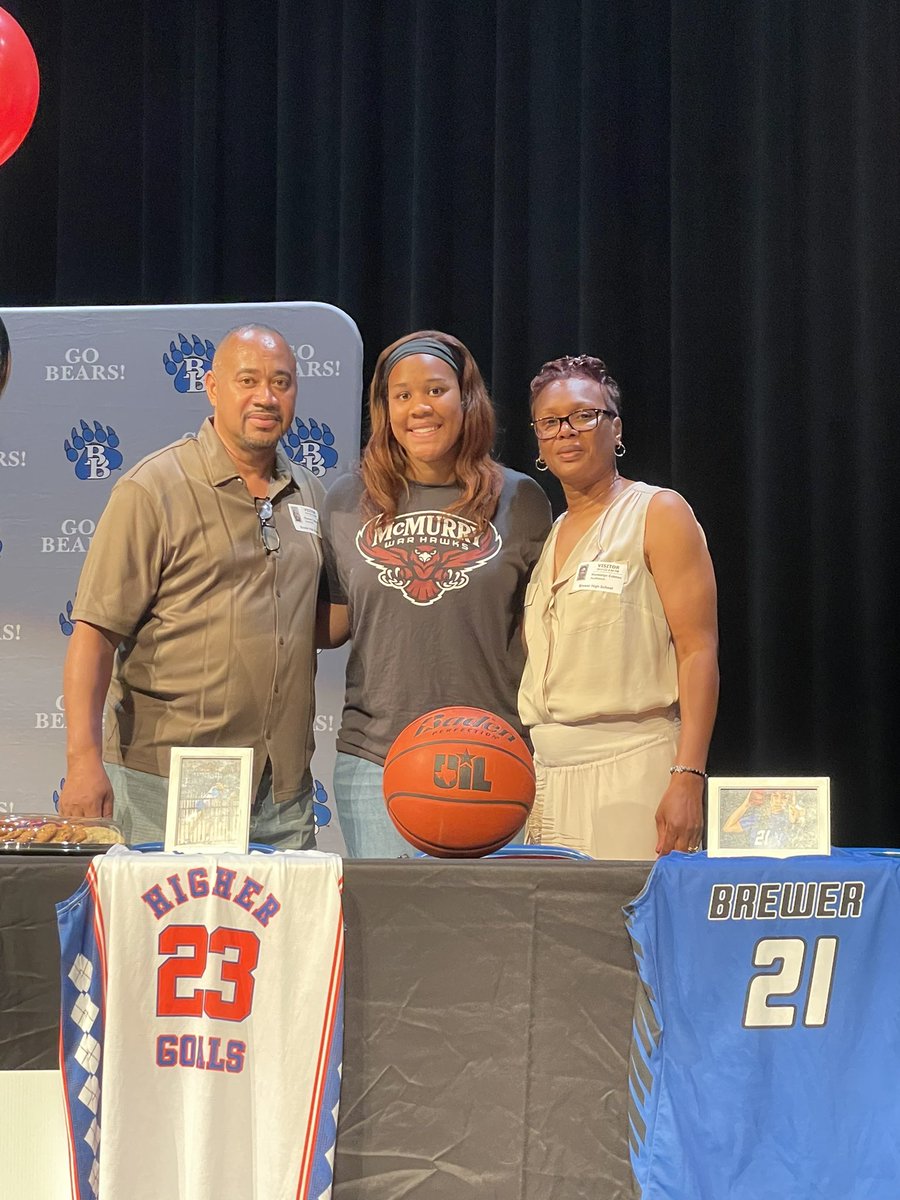 tori.colman tweet media