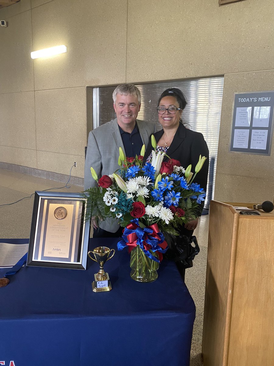 I had the opportunity to celebrate Dr. Michael Funk @MikeFunk241 from @AlbertLeaSchool as Minnesota’s Superintendent of the Year today! Congratulations Dr. Funk! Glad to have leaders like you in our Minnesota schools.