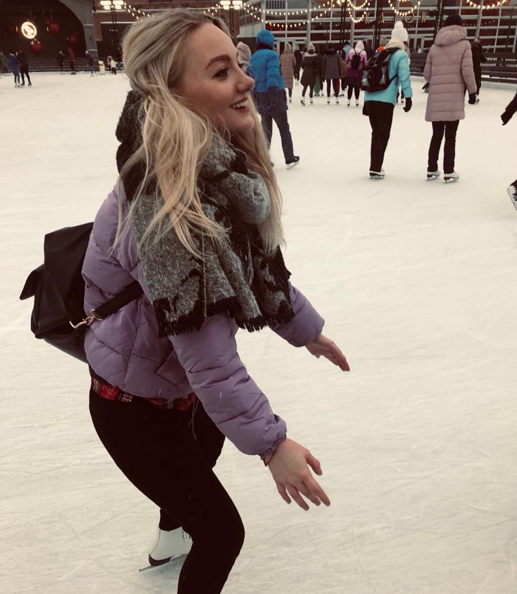 ChloeSimpson235's tweet photo. Always take the scenic route❤️
#ladyinviolet💜 
#alwaysbeyourself❤️ https://t.co/terRZ9lXh3