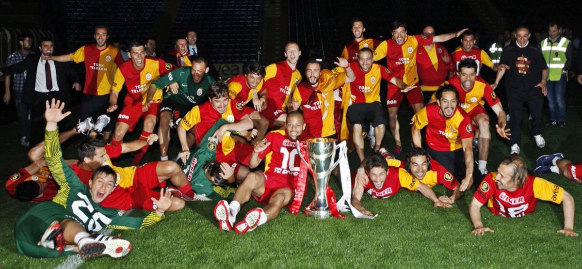 ultrAslan's tweet photo. DOĞRUSU;

EVET, 4 NİSAN'DA SUİKAST GİRİŞİMİNE UĞRADINIZ,
AMA 3 TEMMUZ'DA ŞİKEDEN YAKALANDINIZ,
12 MAYIS'I ASLA UNUTAMAYACAKSINIZ!

ŞİKECİ OLDUĞUNUZU VE KADIKÖY'DE KALDIRDIĞIMIZ KUPAYI ON YIL DEĞİL, BİN YIL GEÇSE DE UNUTTURMAYACAĞIZ.

#KadıköyHatırası #12Mayıs2012 https://t.co/cKWYe5o19O