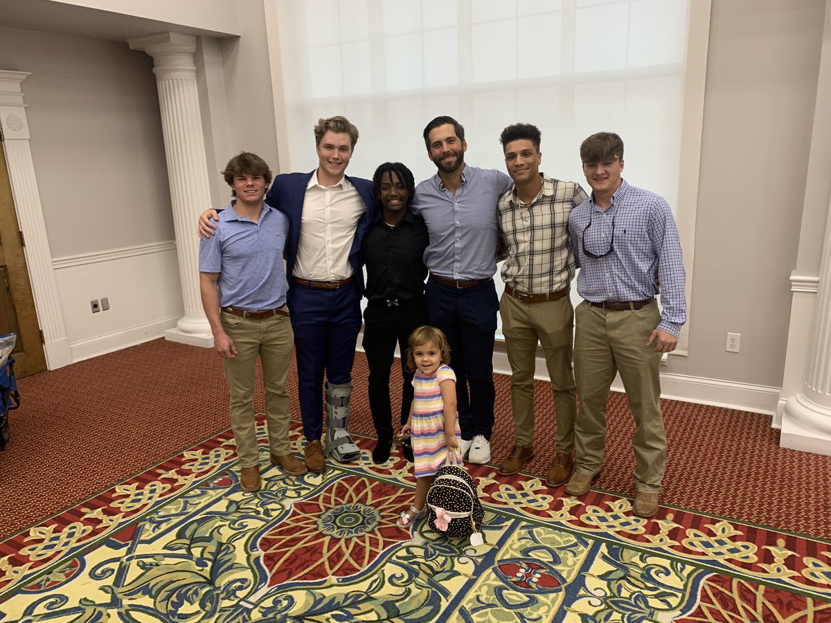 coachrepete's tweet photo. It’s truly been a blast watching these young men grow over the last 6 years. They have made a great impact on my life. @gholmes2219 @TJanos14 @CarrTytrez @parkerfulton03 @AshtonJ76519227 
I will always be there for y’all. https://t.co/GvtecdmWtK