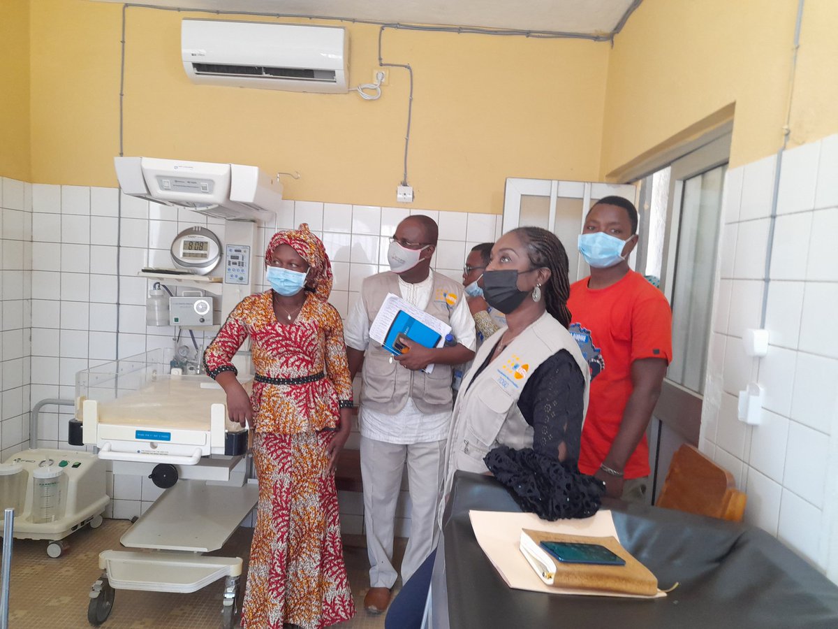 #day3 de la visite de terrain de la RR de UNFPA 🇹🇬 <a href="/JosianeYaguibou/">Josiane Yaguibou</a> dans les Savanes 
🟧 Visite du #CHP du Kpendjal 
Dans ce centre, UNFPA Togo 🇹🇬 s'évertue à garantir la continuité des services de santé sexuelle  #SSR, et ceci même dans des conditions extrêmement difficiles.