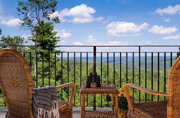 frenchmanor's tweet photo. This view NEVER gets old … 🌲🍃 https://t.co/kbuAk3780a