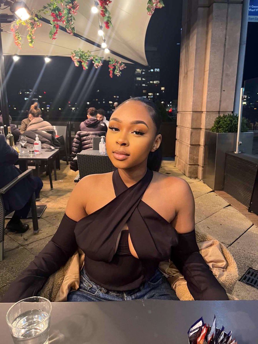 AnayahUnique tweet media