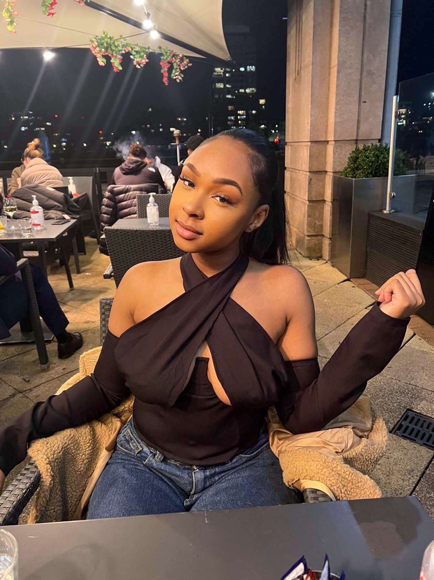 AnayahUnique tweet media