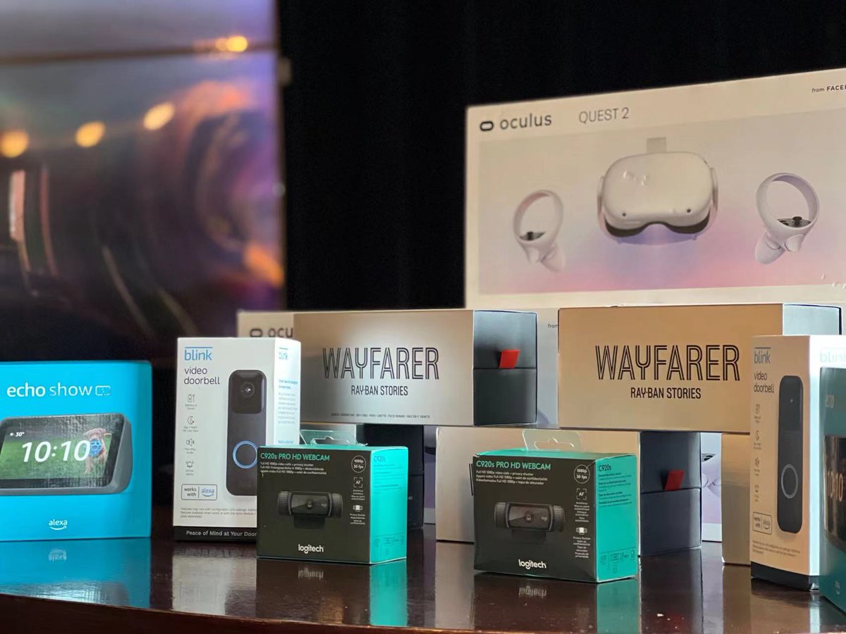 OMNIVISION_NEWS's tweet photo. The networking session is live now. Join us at HopCats! The grand LUCKY DRAW PRIZES are waiting for you. #InfiniteIngenuity #AutoSensDetroit #Automotive #ADAS https://t.co/TP9thR2R8y