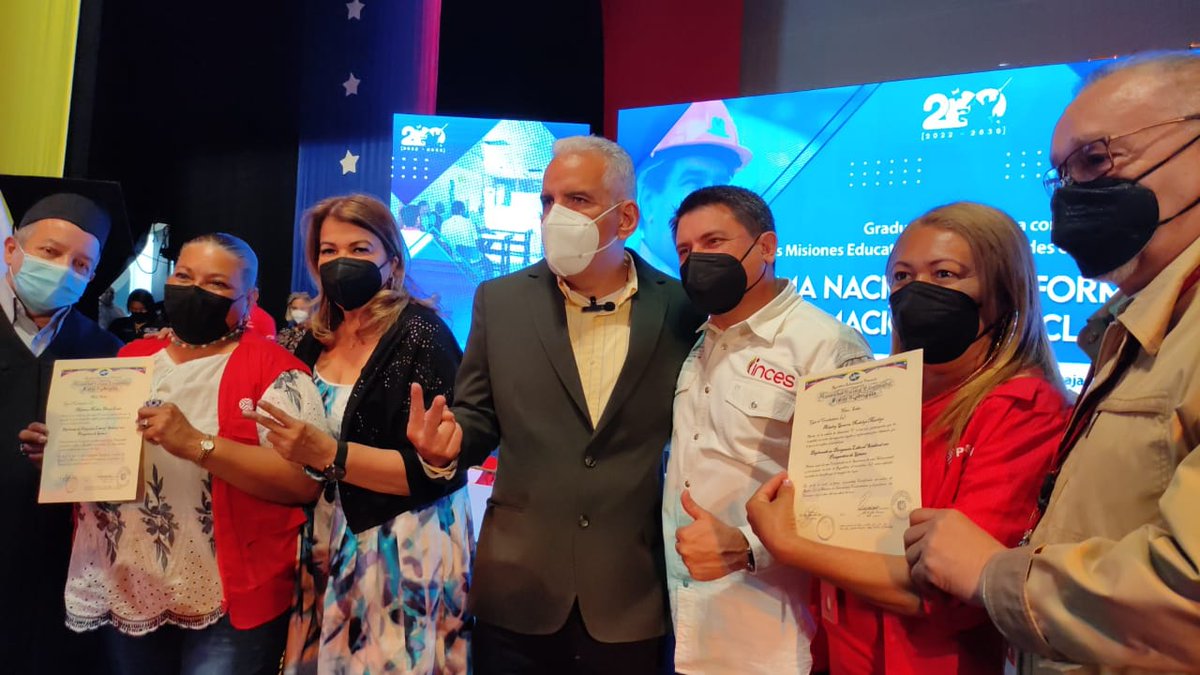 #LoDijo || El ministro @min_joserivero: "Fue un hermoso trabajo ideado por el presidente <a href="/NicolasMaduro/">Nicolás Maduro</a>, la creación de un gran Sistema Nacional de Educación para la Clase Trabajadora"