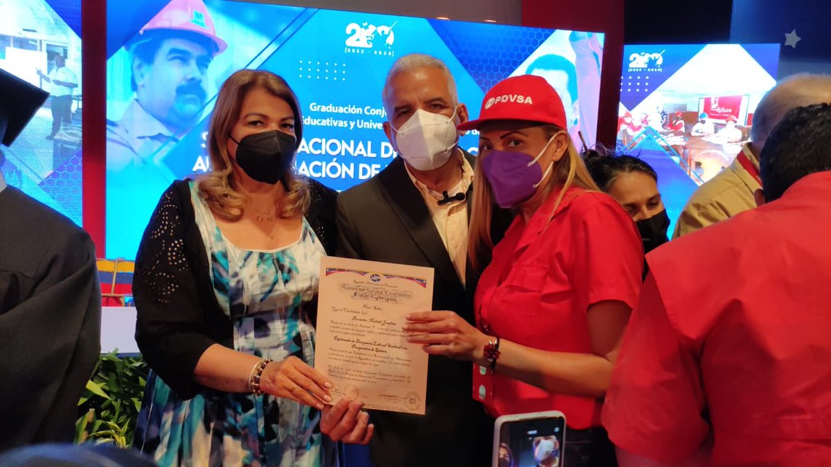 MinTrabajoVE's tweet photo. #LoDijo || El ministro @min_joserivero: "Fue un hermoso trabajo ideado por el presidente @NicolasMaduro, la creación de un gran Sistema Nacional de Educación para la Clase Trabajadora" https://t.co/f09YlyF8U7
