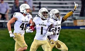 7evinszn's tweet photo. #AGTG Blessed to receive my 1st D1 offer from The University of Akron!! @ZipsFB @Coach_TBell @CoachBryanLamar @CometsSGHS https://t.co/l72hPsrRAK