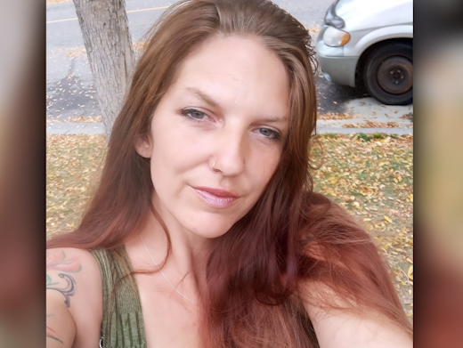 CTVIanWhite's tweet image. This is 40 year old Angela Mckenzie, killed last night in her minivan in a crash as people in two other vehicles traded gunfire. She leaves behind five children between 9 and 17 who lost their father in February. More @CTVCalgary at 5. #yyc