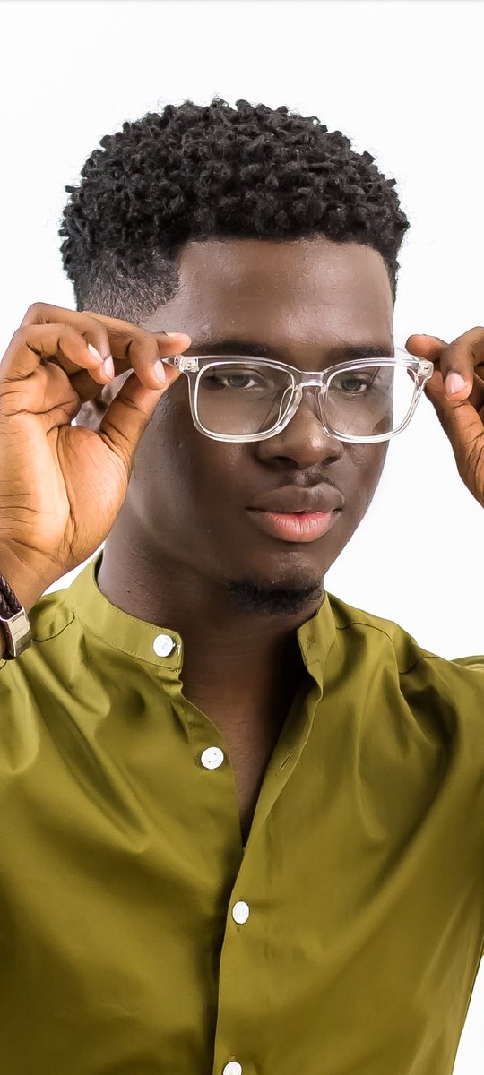 tekmepikcha's tweet photo. Awesome voice ✔️
https://t.co/GXfm4rr3Nf
Awesome shoots ✔️
https://t.co/Nj4gHv1o0b
Awesome human ✔️
👇🏽👇🏽👇🏽
Happy 27th Birthday @oshanemais! 😀
#International #Gospel #Recording #Artist https://t.co/jJAv16tEhW