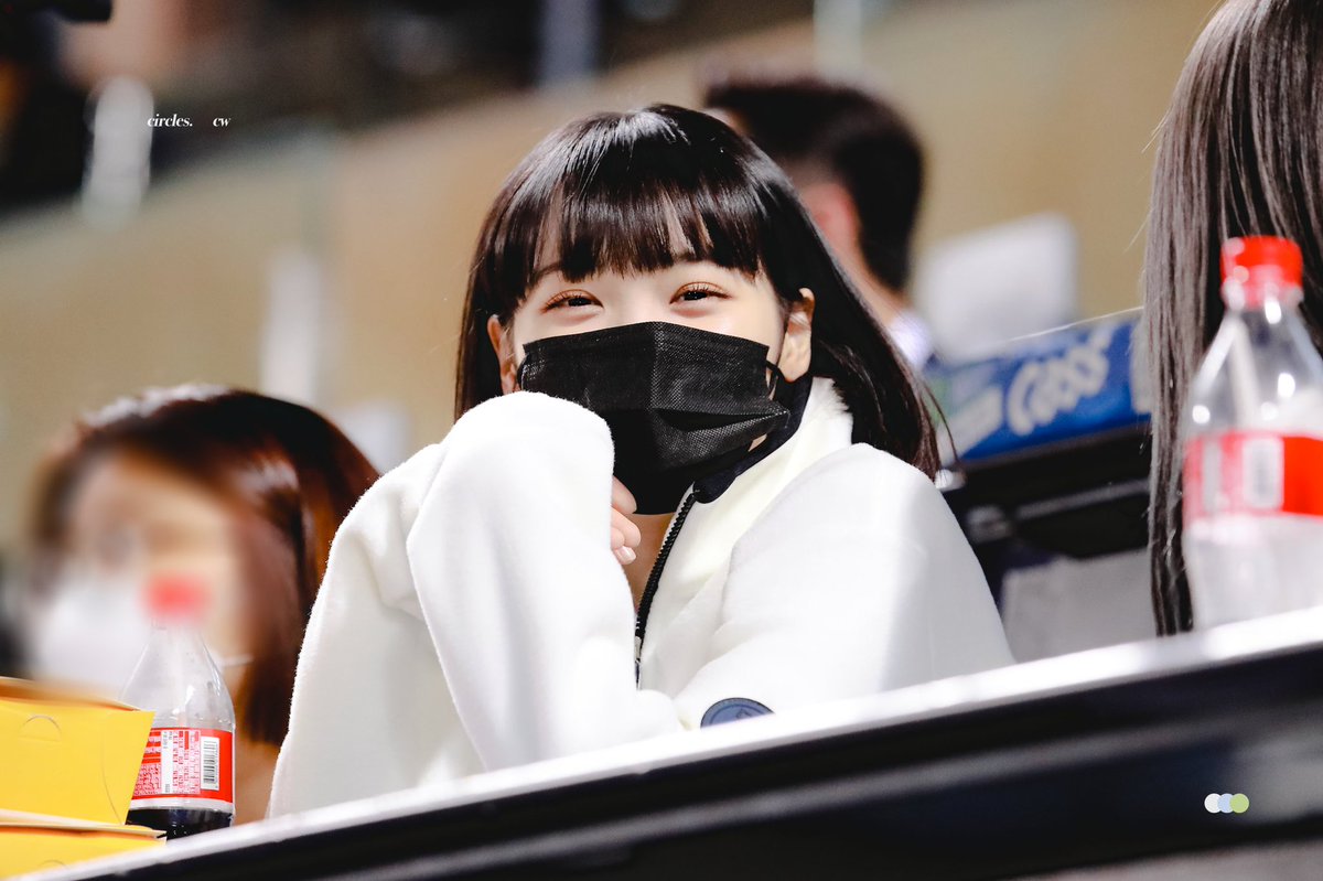 kimchaewonpics's tweet photo. 220507 © circles https://t.co/bcinTl8xZF