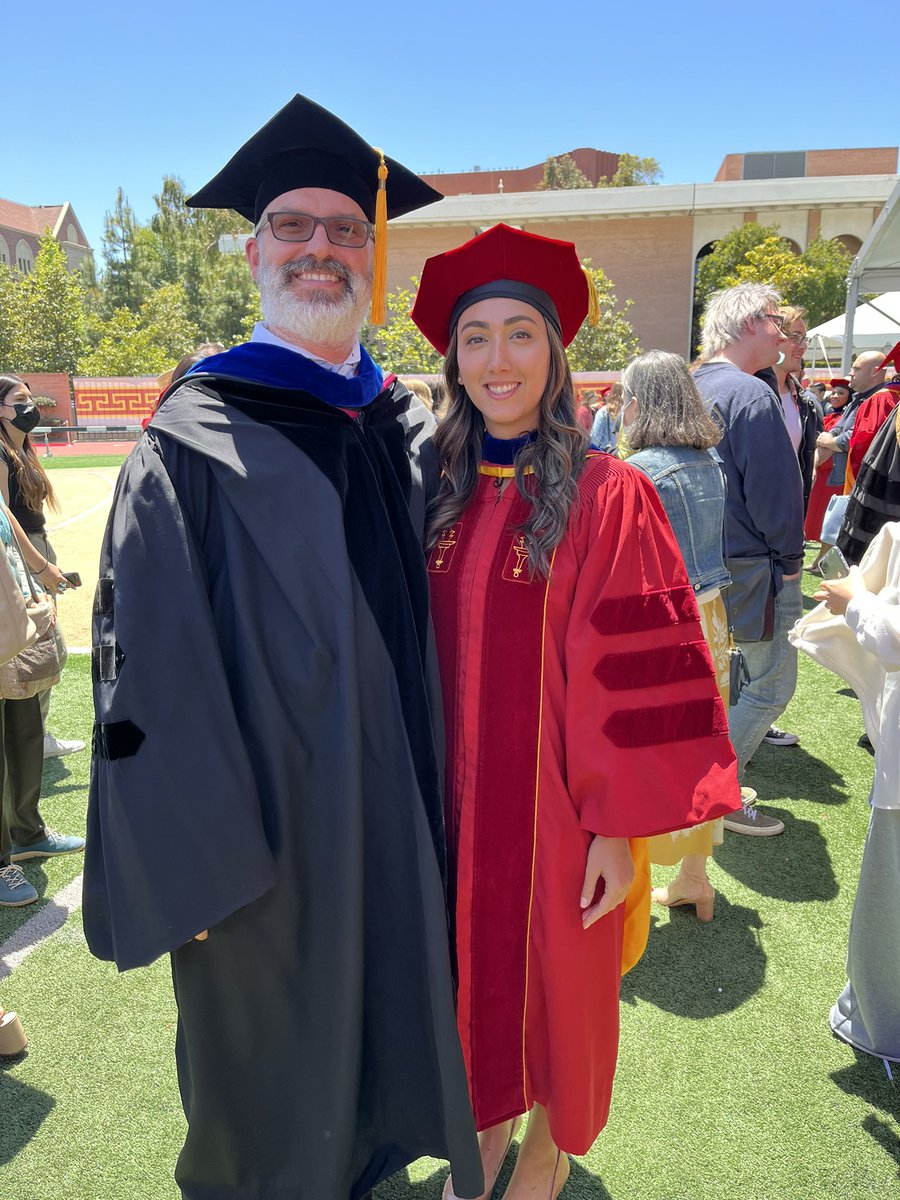 SSI_Prof's tweet photo. Congratulations to Bita Minaravesh who participated in the USC PhD hooding ceremony today. It has been a pleasure working with you the last four years on your PhD in Population, Health, and Place at USC! @USCDornsife #usc https://t.co/GqHByw8HjM