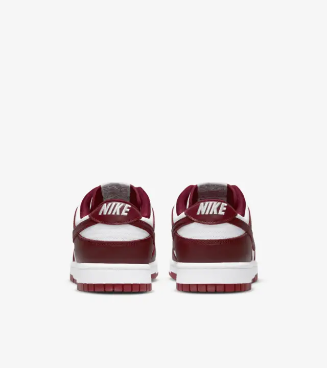 RetailorResell's tweet photo. Nike Dunk Low "Team Red"
Price: $100
Resell:✅(High)
Resell Price: $170-$215+
Releases Tomorrow on SNKRS US @ 10AM EST! https://t.co/IXeVCgANV7