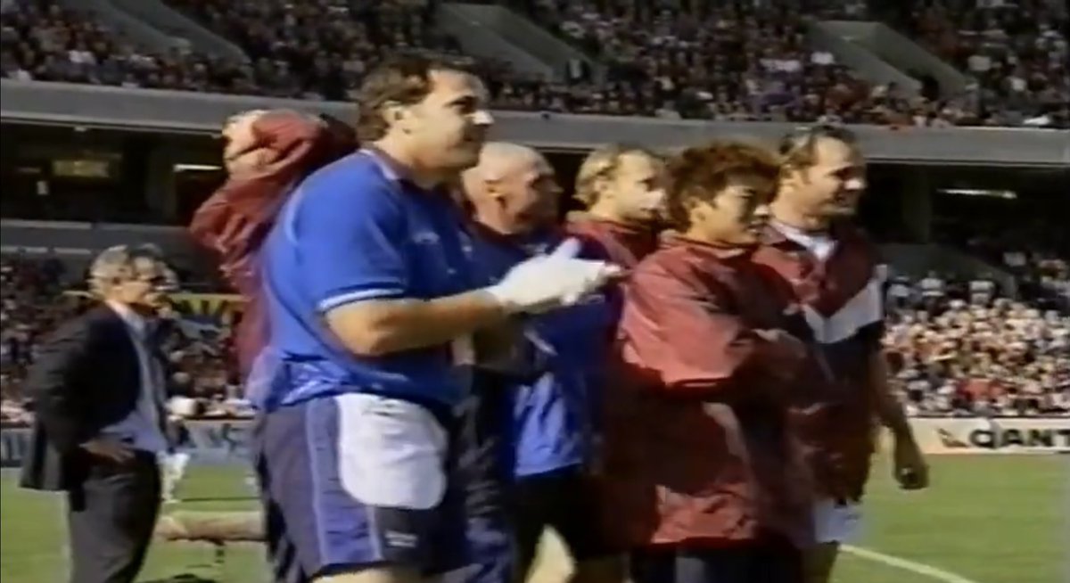 Love the reaction after the goal. Players and support staff excited. <a href="/gary6phillips/">gary phillips</a> with the teapot - no celebrations yet, you knew there was still a bit of work to do 😂